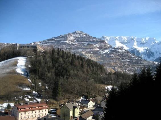 Soubor:Eisenerz (10).jpg – Wikipedie