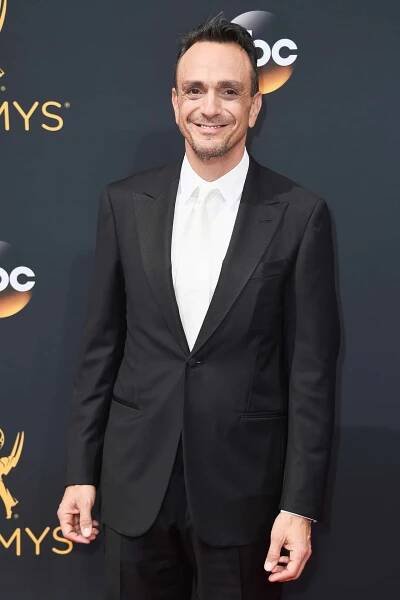 Hank Azaria Wallpaper