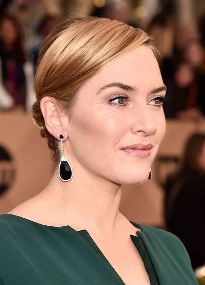Actress Kate Winslet attends the 22nd Annual Screen Actors Guild Awards at The Shrine Auditorium on January 30, 2016 in Los Angeles, California