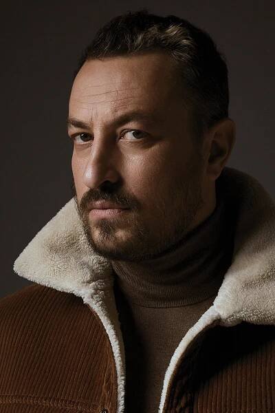 Onur Saylak herec