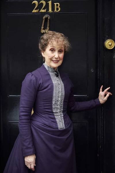 Una Stubbs - Sherlock: Přízračná nevěsta - Promo