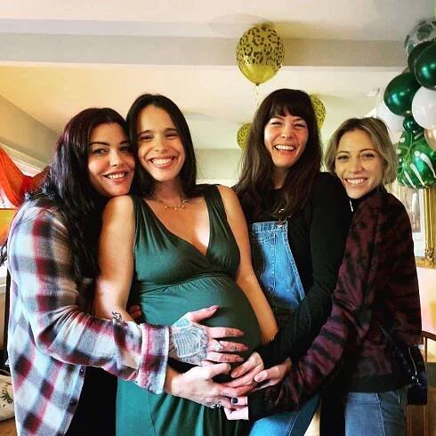 Pregnant Chelsea Tyler Celebrates Baby Shower with Sisters Liv and Mia, Dad Steven's Girlfriend