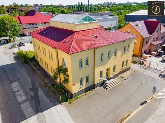 Pronájem kanceláře 449 m2, Kladno