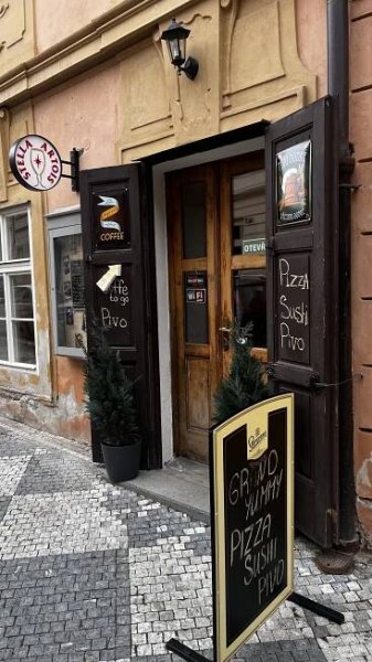 Sushi sety v nové restauraci u Pražského hradu: 24–88 klasických i netradičních kousků