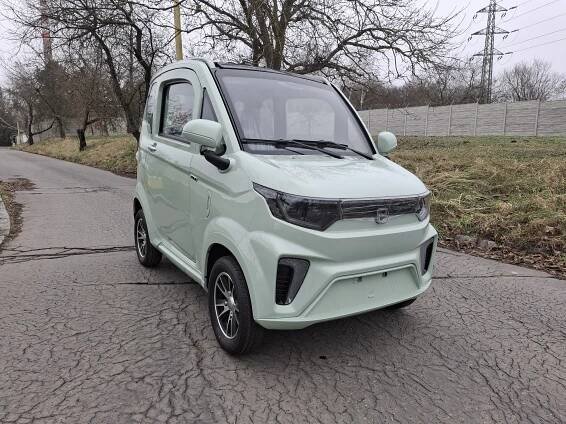Elektrické auto X9 s lithiovou baterií