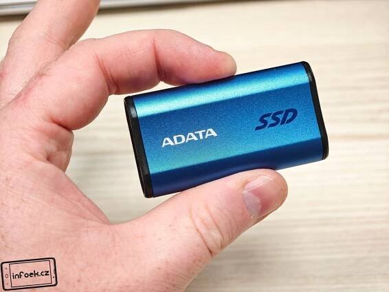 Recenze externího SSD disku ADATA SE880 – malý a výkonný – Infoek.cz