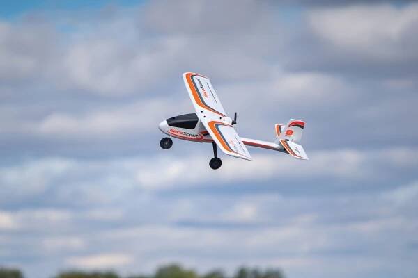 Horizon Hobby HobbyZone AeroScout S 1.1m RTF | The Park Pilot