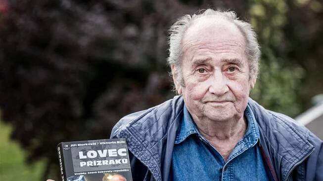 Jiří Markovič sepsal s Viktorínem Šulcem vzpomínkovou knihu Lovec přízraků.