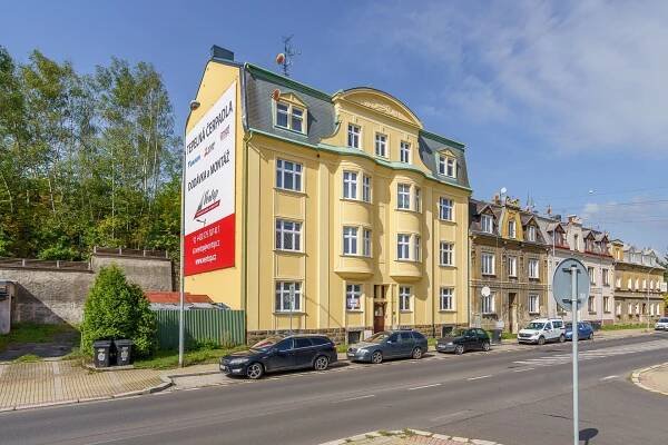 Prodej bytu 3+1, 73 m², Karlovy Vary, ul. Chebská - Vladimír Růžička - realitní makléř pro Karlovy Vary, Sokolov a Cheb