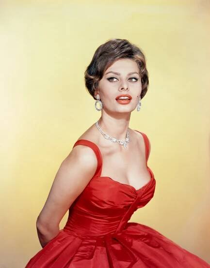 Old Hollywood's Best Dressed Celebrities: See Fashion Photos