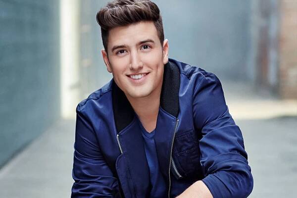 15-intriguing-facts-about-logan-henderson