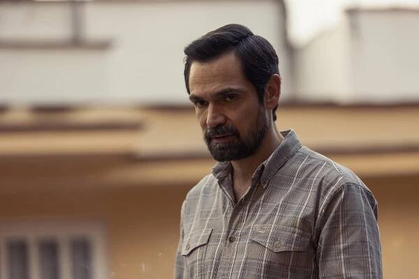 Narcos: Mexiko - La voz - Z filmu