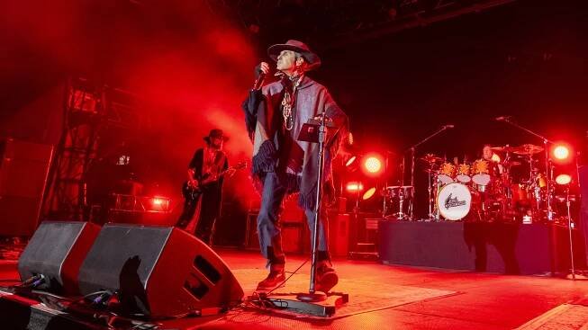 Jane's Addiction Show Ends Over Perry Farrell, Dave Navarro Brawl