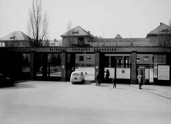 Historie Neurochirurgické kliniky ÚVN - Ústřední vojenská nemocnice Praha (ÚVN)