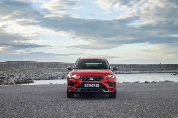 Seat Ateca: Podrobné specifikace vozidel & Interaktivní nástroj pro srovnání