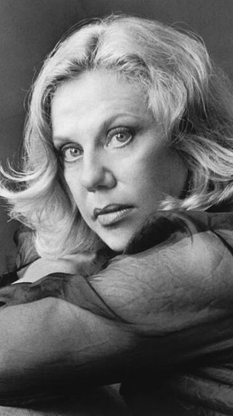 Molly Jong-Fast Reflects on Her Mother’s Dementia and the Fleeting Nature of Fame