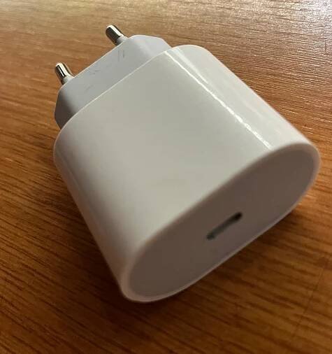 Originál Apple adaptér USB-C