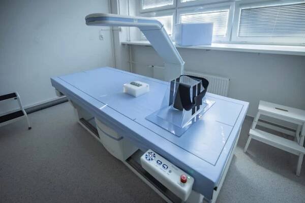 Nemocnice Jindřichův Hradec nově nabízí vyšetření kostní denzitometrie metodou DX