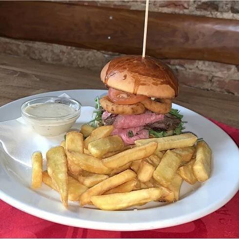 ROSTBÍFÁK Burger