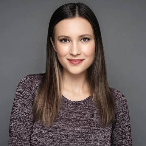 Alexia Fast