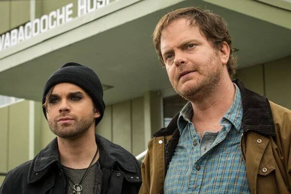 Poručík Backstrom - Corkscrewed - Z filmu - Thomas Dekker, Rainn Wilson