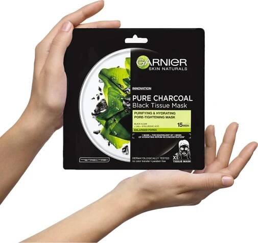 Garnier Pure Charcoal černá textilní maska s extraktem z černého čaje 28 g