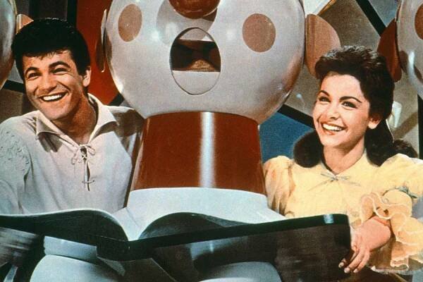 Tommy Sands, Annette Funicello in Babes in Toyland
