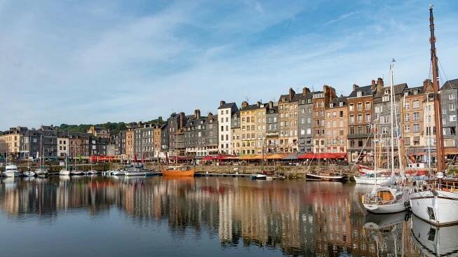 Hotely v Honfleur