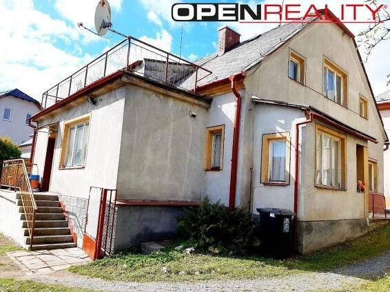 Rodinný dům 7+1 v centru města Moravský Beroun, 1 600 000 Kč