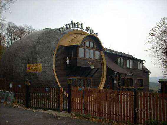 Unikátní restaurace Obří sud