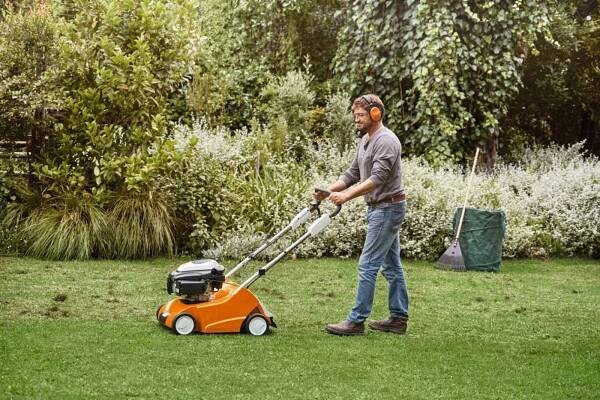 Benzínový vertikutátor STIHL RL 540