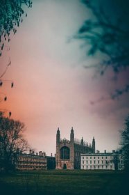 Aesthetic Cambridge University With Pink Sky Wallpaper