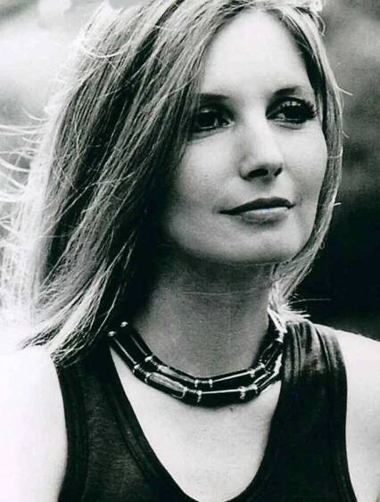 Catherine Schell