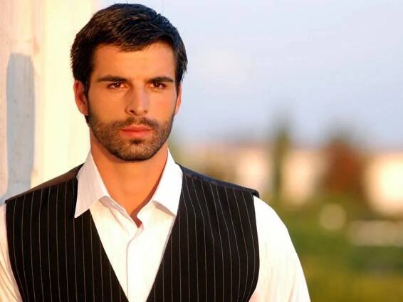 Elegance of Life: Mehmet Akif Alakurt