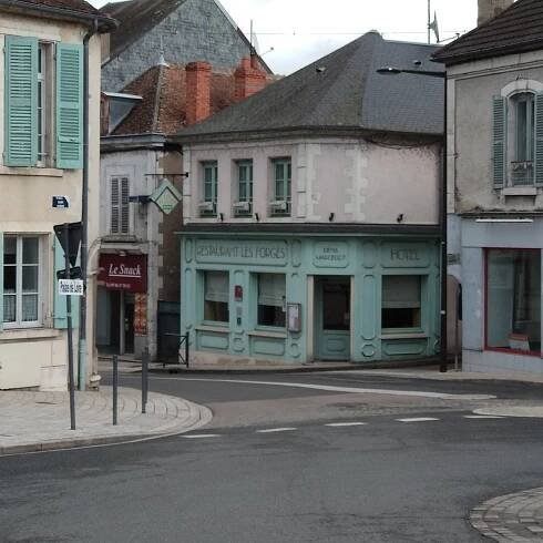 HOTEL RESTAURANT LES FORGES - Reviews (Cosne-Cours-sur-Loire, France)