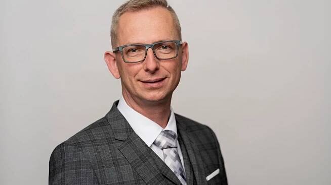 Lidovecký poslanec maséra neznásilnil, policie nařčení odložila - Novinky