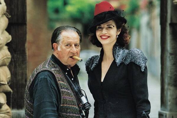 Tinto Brass, Anna Galiena - Černý anděl - Z natáčení