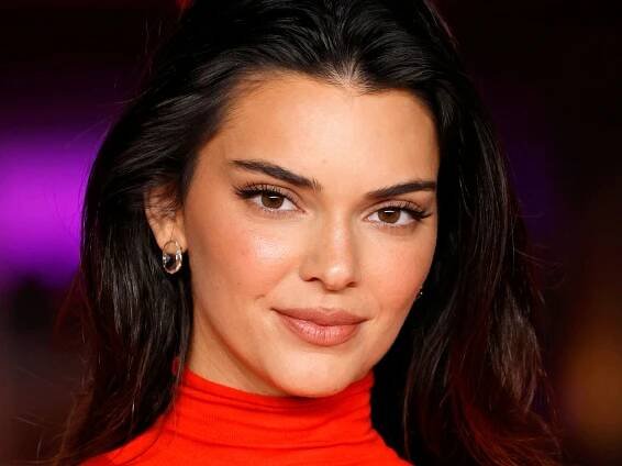 Kendall Jenner Always Does Her Own Mascara