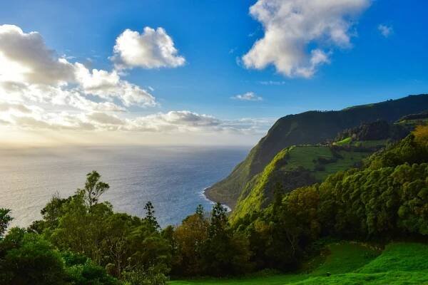 Doporučujeme! TAP - Portugalsko - Azorské ostrovy - levné letenky Sao Miguel z Prahy (zpáteční) 3.490,- Kč