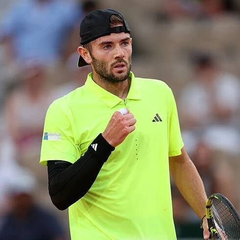 Ugo Humbert retires injured as Jacob Fearnley sets up Cameron Norrie clash at French Open