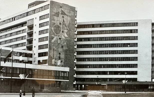 Znojemská nemocnice slaví padesát let. Plánuje opravit pokoje a urgentní příjem
