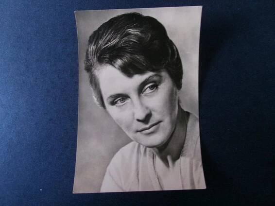 Pohlednice film divadlo foto Vilém Rosegnal herečka Jarmila Smejkalová