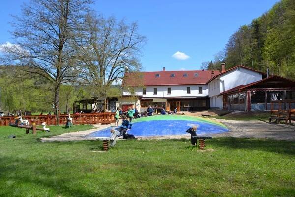 Penzion a kemp Zrcadlová Koza - Turnov