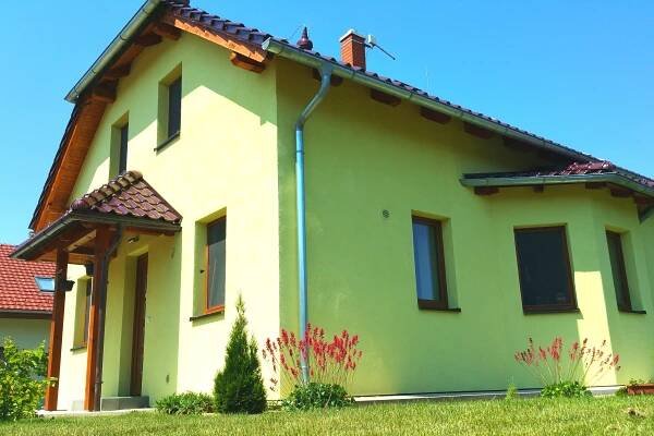 Sousedův žlutý Ytongáček | YQ stavba