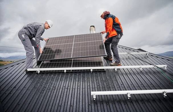 Fotovoltaické panely na střechu: Technologie, parametry a účinnost | Solar Bryka - Brno