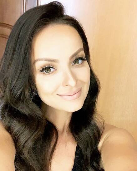 Sexy zpěvačka z dua TWiiNS je maminkou! Porodila holčičku s výjimečným jménem