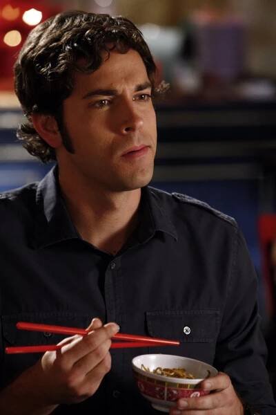 Zachary Levi fotka