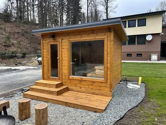 Moderní sauna větší 2.3x3.4 m - cedrovy-raj.cz