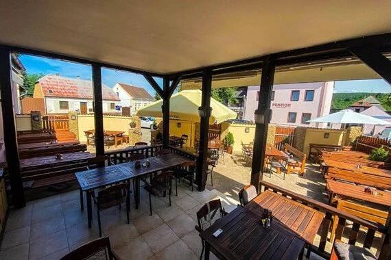 Restaurace a Penzion ČESKÝ DVŮR  foto 3