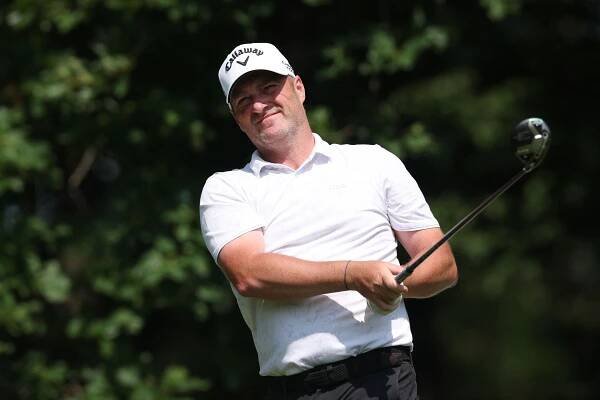 Marc Warren hits a tee shot
